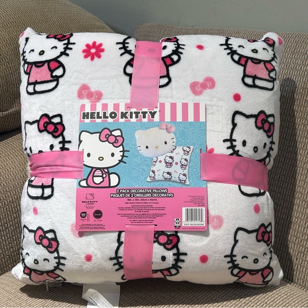 Hello Kitty Pink Daisies And Bows Decorative Pillow Set Made By Sanrio